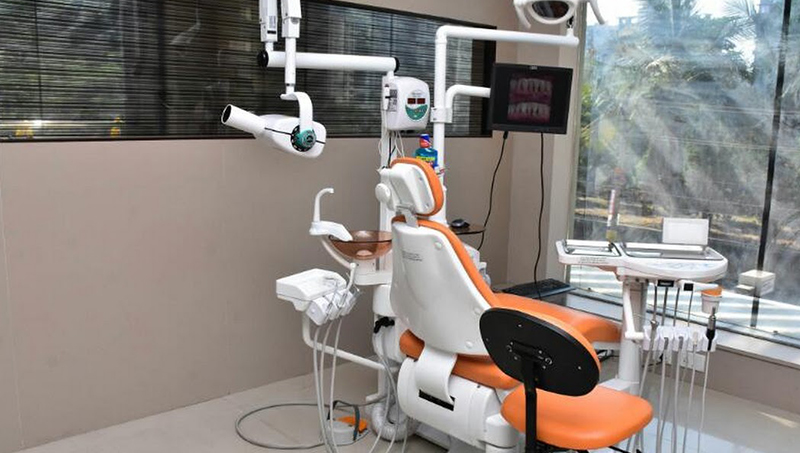 Are you trying to discover the top dental clinic in Vesu? The West Coast could be your best option!